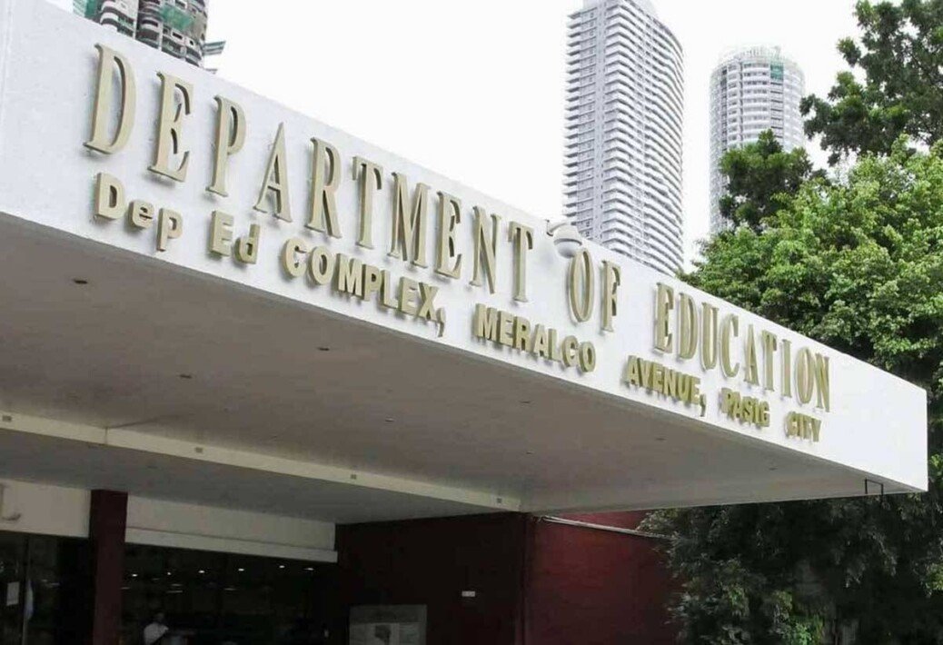 DepEd honors Tacloban learner who died protecting classmates