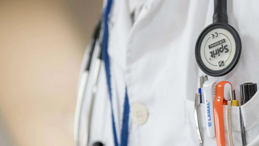 Muslim doctors sue Illinois over new assisted-suicide law