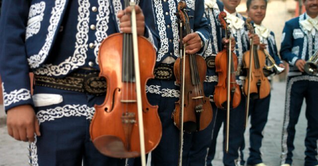 WATCH: Mariachi Band Performs National Anthem Before Monday Night Football as Part of Latino Heritage Month